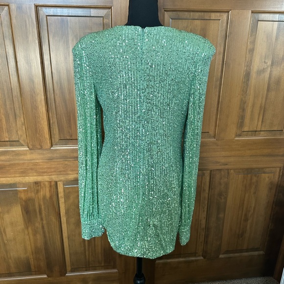 Mac Duggal Cocktail Dress - Picture 4 of 9